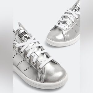 Adidas x Disney Mickey Stan Smith Sneakers – Silver – Women’s 5.5 – NWT